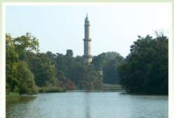zkladn informace o minaretu lednice - ilustran foto